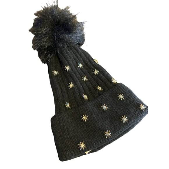 Black Knit Beanie With Faux Fur Pom Star Embellishments By Ivory - Picture 1 of 5